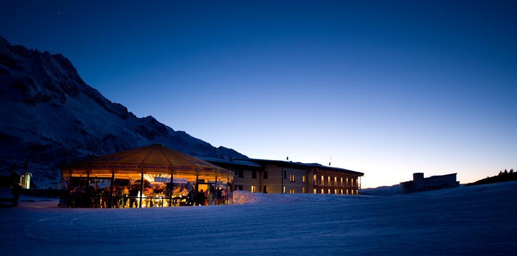 Grand Hotel Paradiso Passo del Tonale Esterno foto